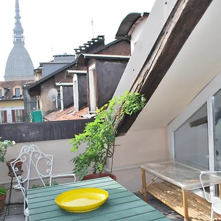 Mansarda Con Terrazzo 公寓 *